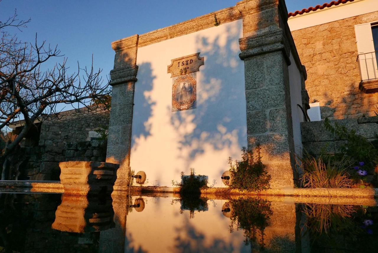 Casa Do Meio Em Quinta De Sao Pedro De Vir-A-Corca Monsanto Exterior photo